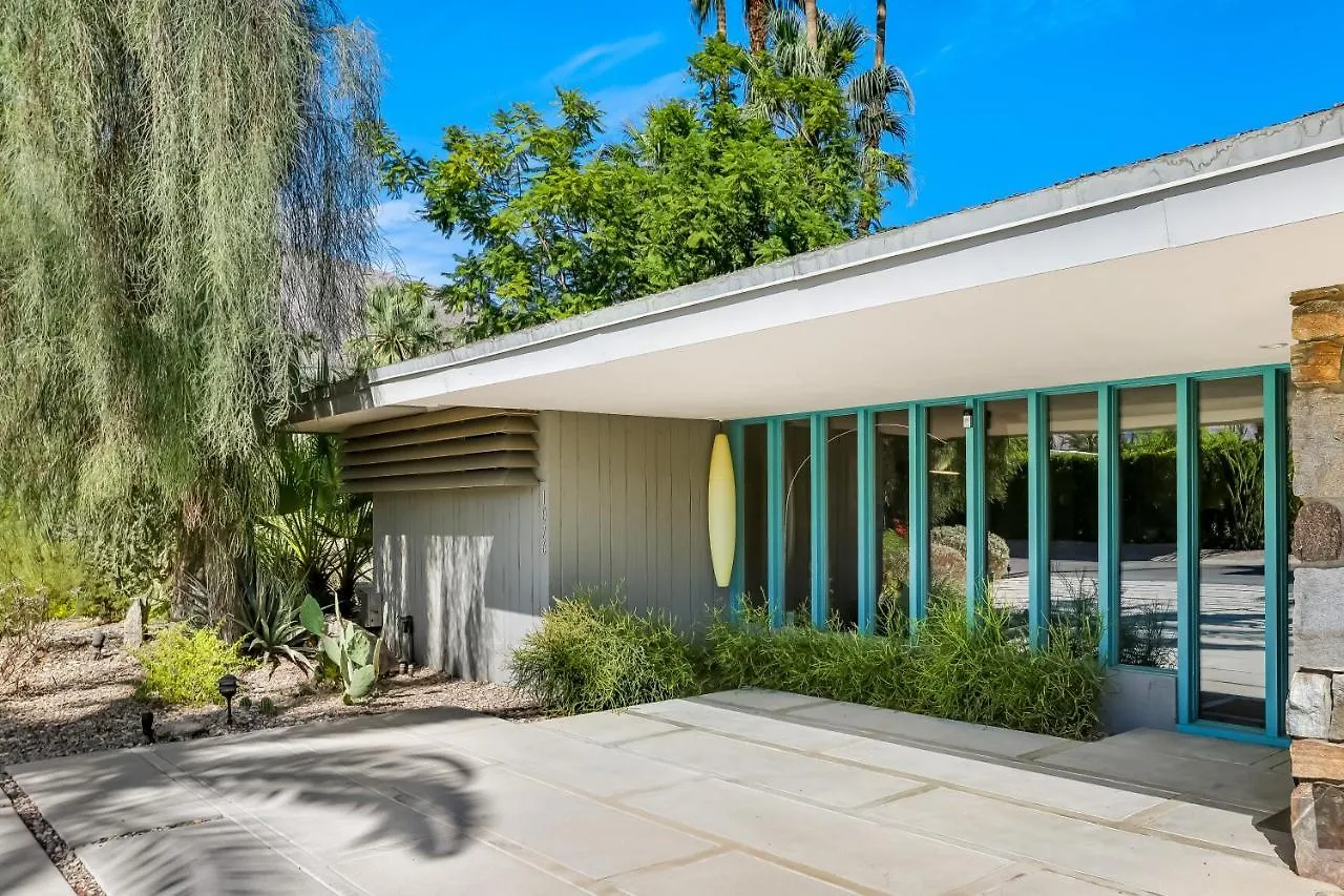 度假居 Palm Springs Perfection Permit# 2243别墅